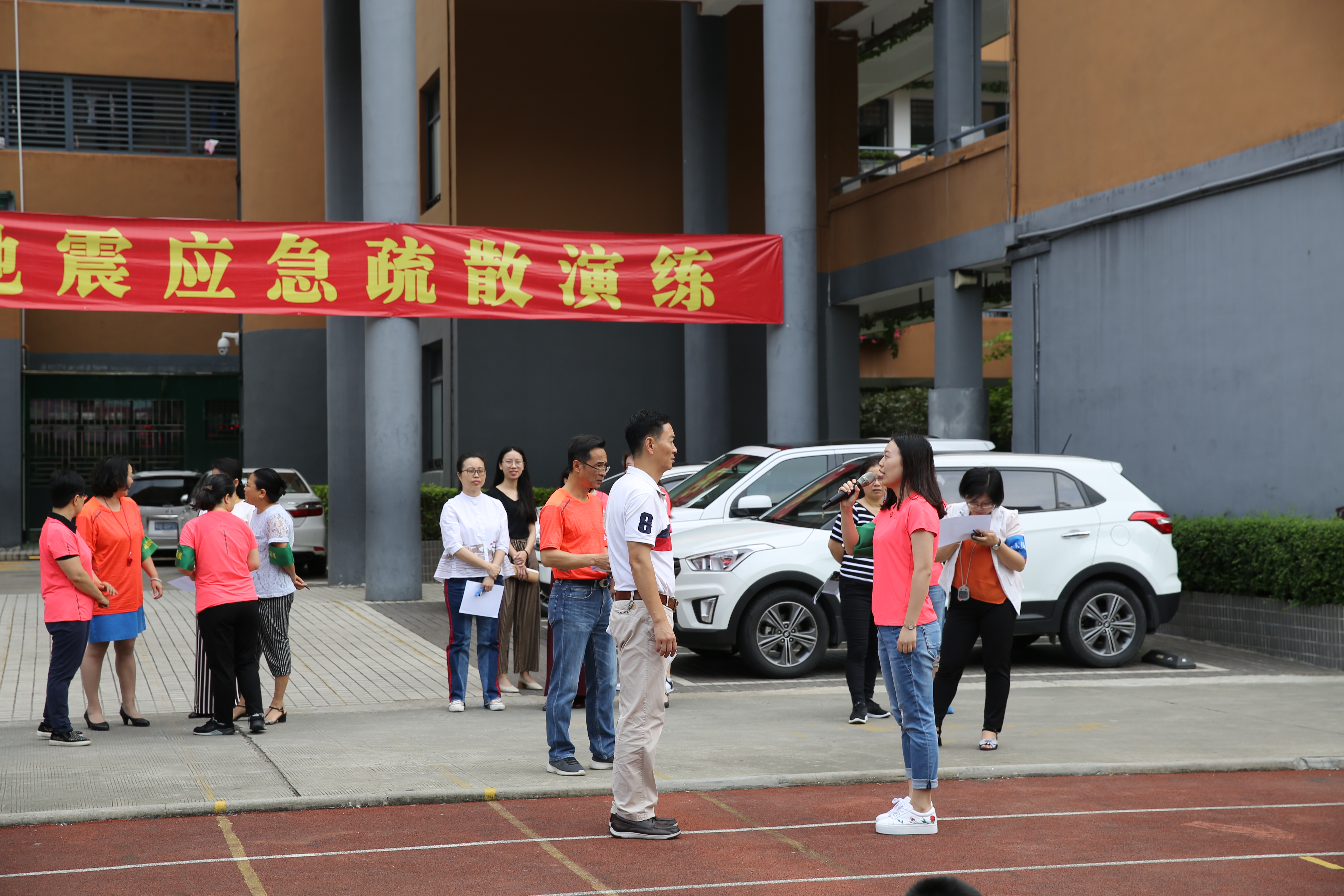 景龙小学图片